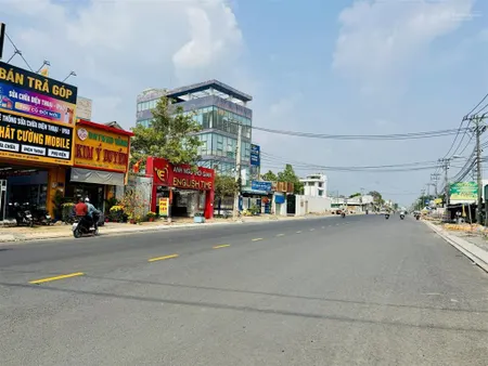 Nc hàng hiếm bán đất mặt tiền hẻm thông ngay ngã 3 lò lu lã xuân oai, q9. gần công nghệ cao