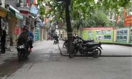 Bán đất hai bà trưng (cũ) , đường thanh nhàn , ngõ thông , ô tô tránh nhau , 25m ra phố chính