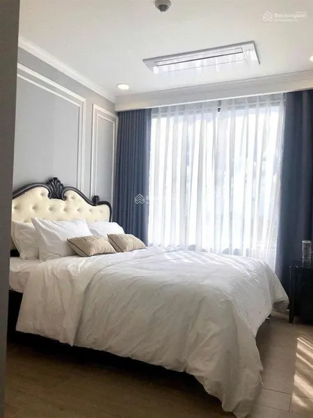 Chính chủ cần bán gấp căn hộ kingston residence 90m2 3pn 2wc 8.5 tỷ. đt 0909 476 *** cường view mát