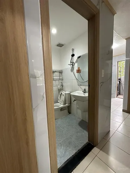 Bán căn hộ tầng 2 ching nest home, căn góc, giá 2 tỉ950 thương lượng. 0987 898 ***