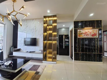 Bán căn hộ oriental plaza 685 âu cơ dt 105m2 3pn 2wc giá 4.9 tỷ sổ hồng đúng giá 0899 874 *** mão