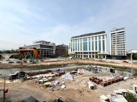 Mặt tiền kinh doanh đỉnh đối diện đại học văn lang ngay rạch xuyên tâm, công viên thoáng mát.
