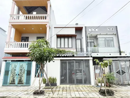 Tôi cần bán lô đất đường 7m5 phạm đình bân song song võ chí công gần trường học các cấp