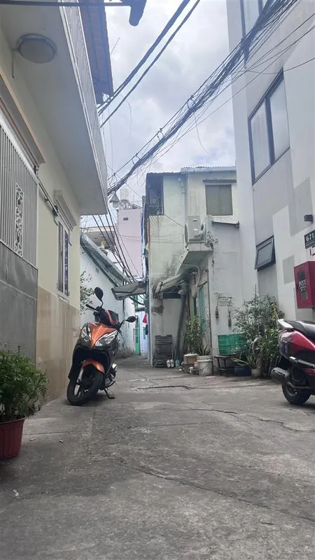 Bán nhà quận 4, đoàn văn bơ, p18, trước nhà 4m, 111m2 ngang 5m, nở 9m, dòng tiền 35t, 8.45 tỷ