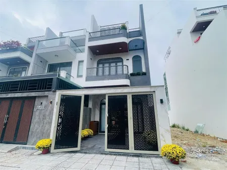 Bán nhà mới xây đầy đủ nội thất kđt mỹ gia gói 3, gần trung tâm, cạnh bệnh viện