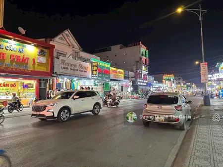 Chủ kẹt tiền cần bán nhà 1 trệt 1 lầu ngay đường d1, sẵn thu nhập, kdc việt sing kinh doanh sầm uất
