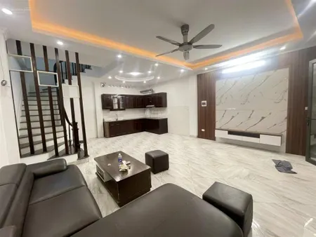 Cuối văn tiến dũng nhà dân xây 5 tầng full nội thất45m nhỉnh 8 t.ỷ
