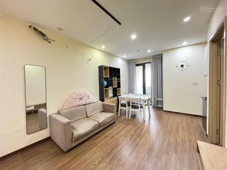 Gia đình bán căn hộ 2 phòng ngủ, tầng 15, thoáng mát, view đẹp, về ở được ngay