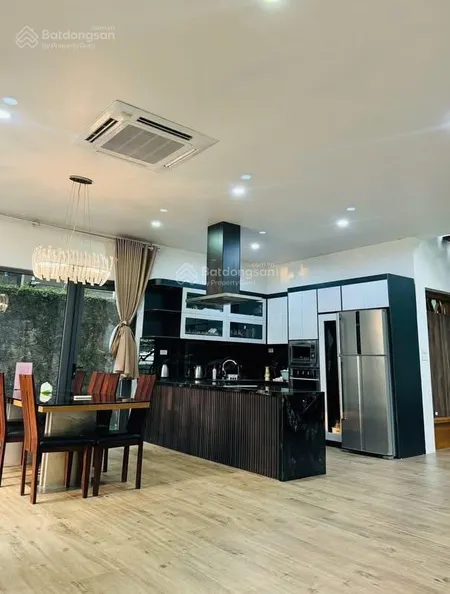 Siêu rẻ nhất flamigo đại lải. dt 318/500m, 2 tầng, mt 18m, giá chỉ hơn 17 tỷ