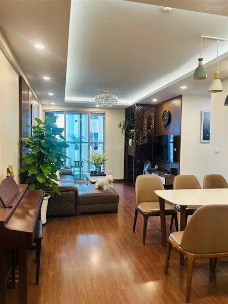 Chính chủ rao bán căn 2pn 2wc, giá tốt nhất rose town ngọc hồi