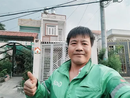 Nhà mt đẹp, nở hậu, ở ngay, ngang 3.8m, nở hậu 4m, dài 20m, đoàn nguyễn tuấn, gần chợ bình chánh