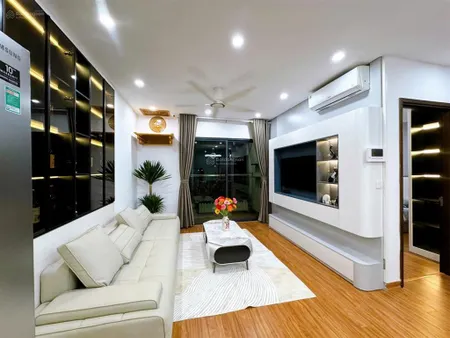 Gia đình mình bán căn 3 ngủ 81m2 full đồ giá mong muốn 7.9 tỷ tại the sun mễ trì
