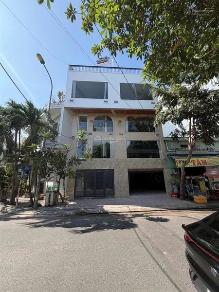 Bán nhà 4 tầng ngang 9m mặt tiền âu cơ giá tốt
