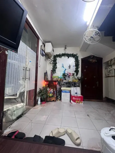 Hiếm! mp lý nam đế, 46m2 xây 4 tầng cần bán gấp