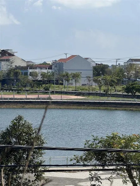 Bán gấp villa hội an 1.000m2 4 mặt tiền doanh thu 1 tỷ/năm dư địa x2 quy mô