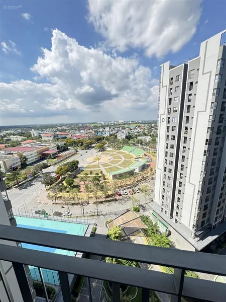 Bán căn 69m2 giá 3,3 tỷ có giường tủ, sổ sẵn, nhà như hình, xem nhà 0908 099 ***