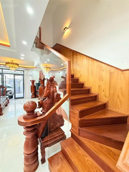 Bán nhà 3 tầng full nội thất gỗ siêu đẹp mỹ gia gói 7 chỉ 8,5 tỷ