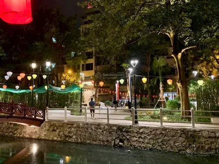 Hàng hi,ếm ba đìnhmặt phốtuyến phố đi bộ đảo ngọcmặt tiền 6,7mkhu vực kinh doanh khủngbuôn b