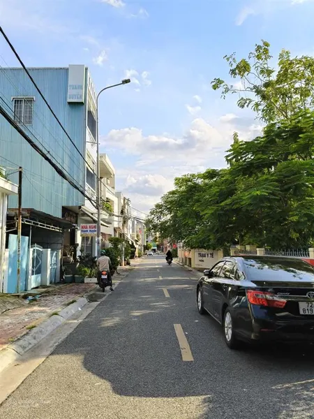 Bán nhà mặt tiền đường tú mỡ, tp bà rịa giá 5.75 tỷ có thương lượng, ngang 7m