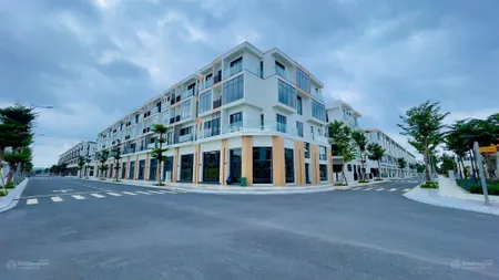 Căn shophouse 4,5 tầng cạnh trường học, phố ẩm thực đường thái sơn 2. giá 7,8 tỷ (all in 100%)