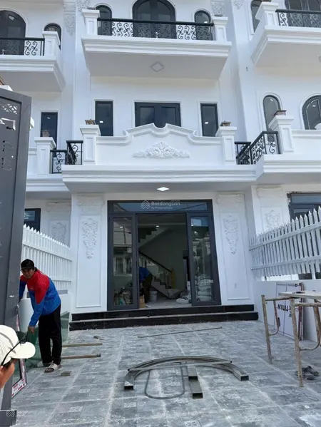 Bán nhà mới hoàn thiện chìa khóa trao tay ngay tt lạc dương p. langbiang đà lạt