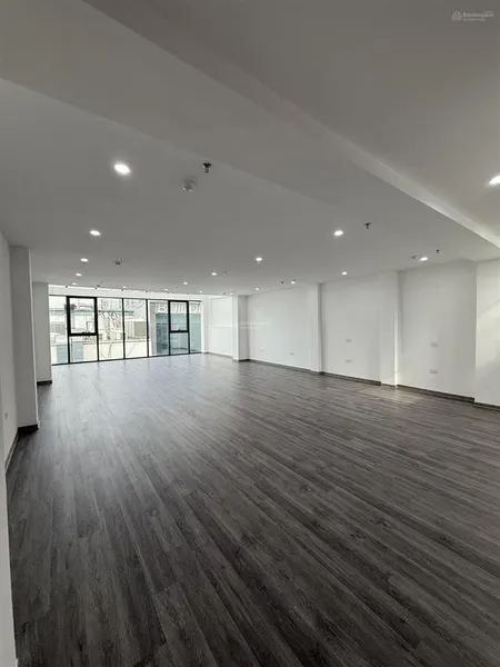 Chính chủ bán nhà 24 đường lê đức thọ từ liêm toà văn phòng 118m2 x 11 tầng , dòng tiền 300tr/tháng
