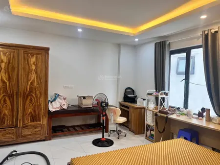 Bán nhà mộ lao hà đông, giá 7,9 tỷ, 33,9 m2 5 tầng , cạnh ga văn quán ,hà đông, sổ đỏ chính chủ