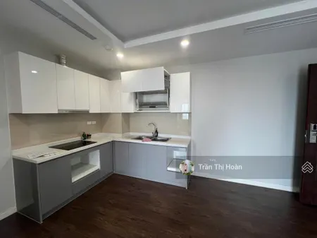 Cần bán gấp căn 2 ngủ chung cư hdi tây hồ tầng cao view stalake giá nhỉnh 8 tỷ. 0979 343 ***