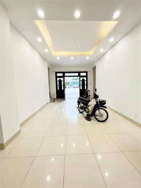 Cho thuê nhà mặt tiền đường tên lửa gần aeon mall bình tân, vị trí sầm uất nhộn nhịp đông đúc