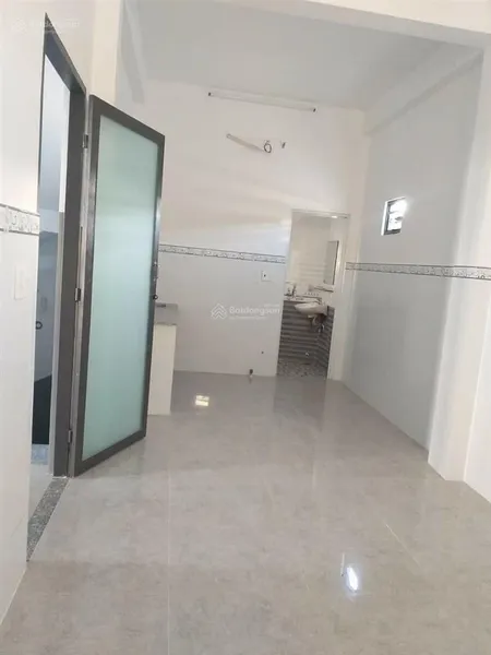 Phòng mới xây 30m2 nút giao an phú