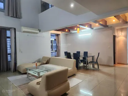 Cho thuê nhanh penthouse 4pn, 3wc, 258m2 tại sky garden i, giá siêu hời 40 triệu vnd/tháng.