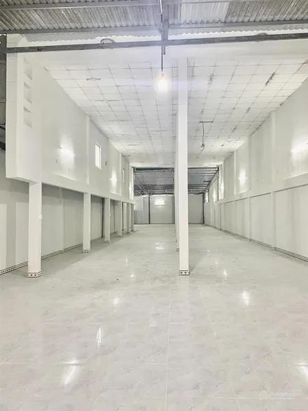 Cho thuê kho mbkd 500m tỉnh lộ 10, giá rẻ 30 triệu