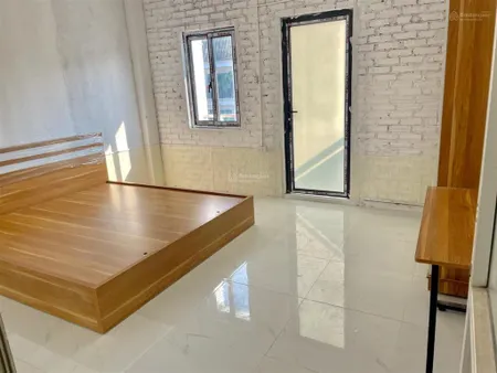 Chính chủ cho thuê phòng có ban công thoáng 3,2tr ,kđt văn phú