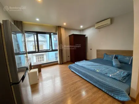 Cho thuê ccmn đường phạm văn đồng, nhà mặt phố, có hầm để xe riêng full thang máy, máy giặt sấy