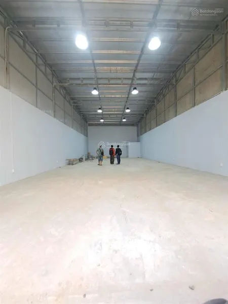 Cho thuê kho xây mới 220m mã lò giá rẻ 20 triệu