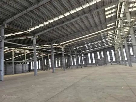 Cho thuê kho xưởng, dt 10.000m2, trong cụm cn kiến thành cần đước long an, pccc tự động