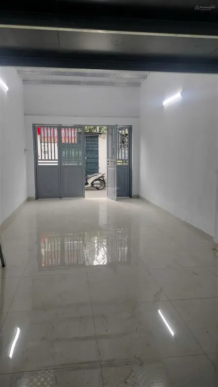 Cho thuê nr 2pn, 1wc giá tốt tại ngõ 134 thạch bàn, p long biên, q.long biên, hà nội