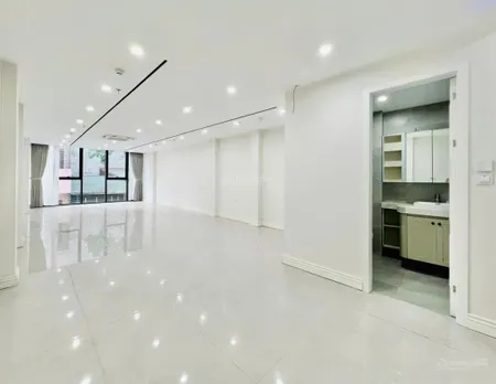 Mời thuê văn phòng 70m2 giá 13 triệu. tại 124 hoàng ngân to