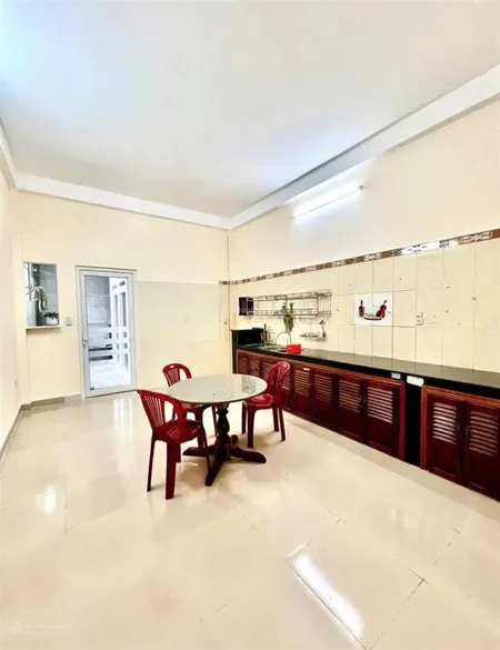Cho thuê nhà riêng an dương vương 11 tr/ tháng