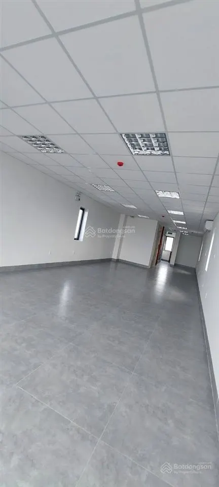 Cho thuê văn phòng view đẹp tại 88 khúc hạo, 10 triệu, 100m2