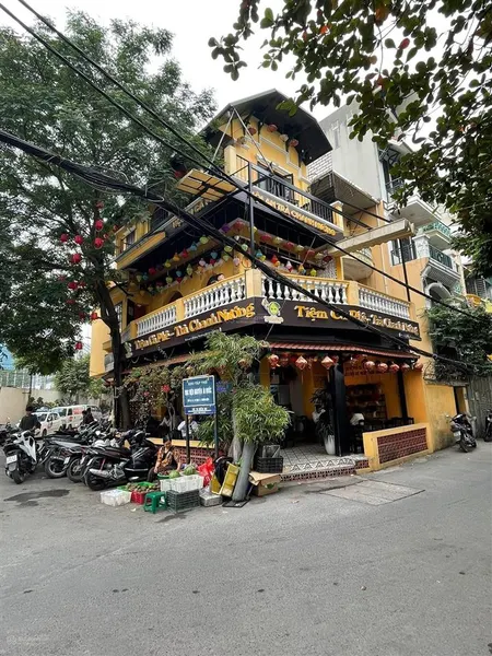 Cho thuê mặt phố triều khúc cực đẹp cực sầm uất phù hợp mọi mô hình. lô góc cực đẹp