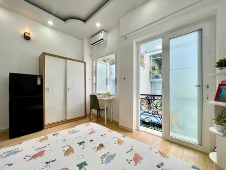 Studio ban công- Full NT- Tách bếp- Giá cả SV ngay cầu Lê Văn Sỹ, khu Trần Quang Diệu, Bờ Kè Q3