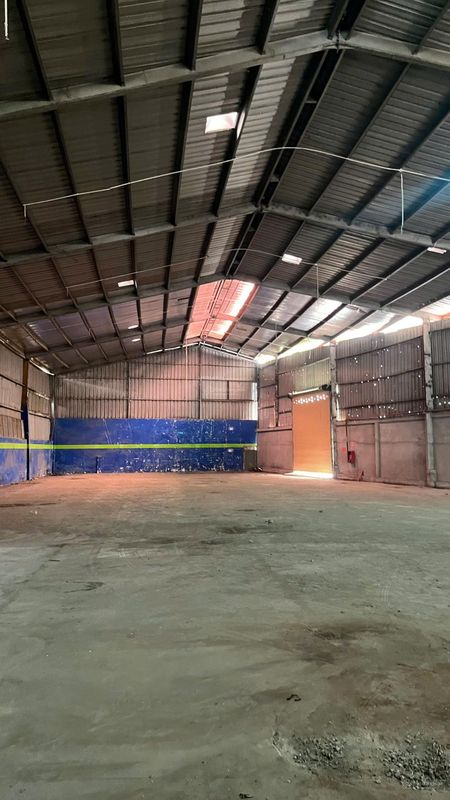 Cho thuê kho 1100m2 ngay cầu tham lương kế kcn tân bình đường con40f