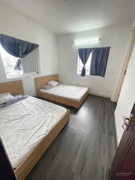 Cần cho thuê giá 8 triệu , chcc cao cấp thái sơn tân tạo 3pn 2 wc full nội thất