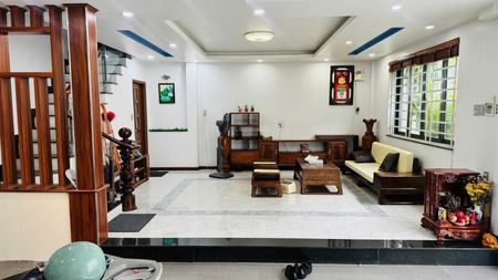 Nhà đẹp, 4 tầng hẻm xe hơi đường số 79 Tân Quy full nội thất gần đường lớn