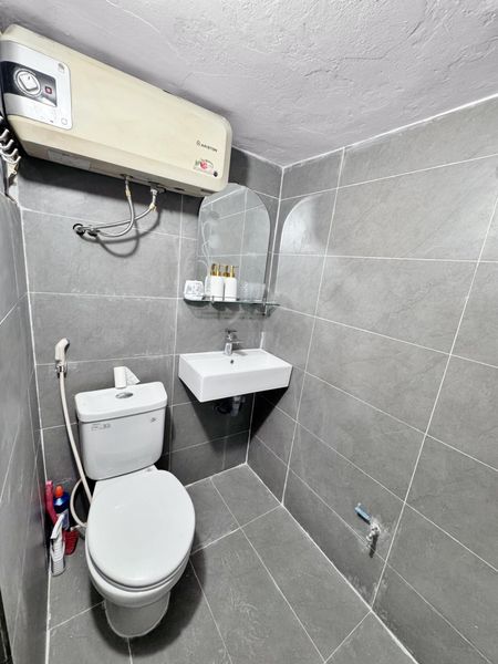 Nhà nhỏ trong ngõ phố Quán Thánh