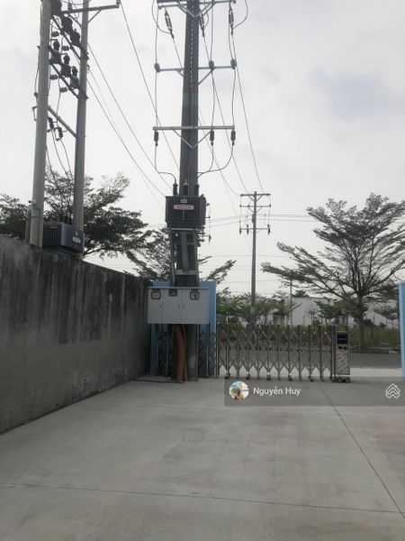 Cho thuê kho xưởng khu công nghiệp Thái Hòa, Đức Lập Hạ, Long An DT 1.500m2 xe container 24/24