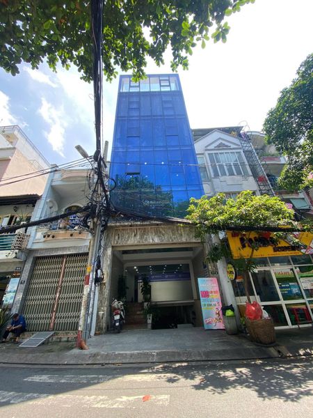 Cho thuê sàn VP 100m2 khu ngay khu Etown đường Núi Thành, Tân Bình