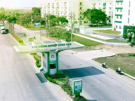 Cho thuê kho, nhà xưởng tại KCN Long Hậu, 760 triệu, 6552 m2