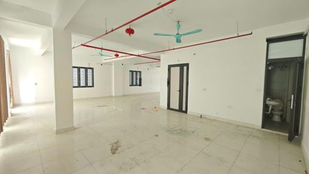 Cho thuê văn phòng Cầu Bươu, Thanh Trì DT 200m2. Giá 18 triệu/tháng